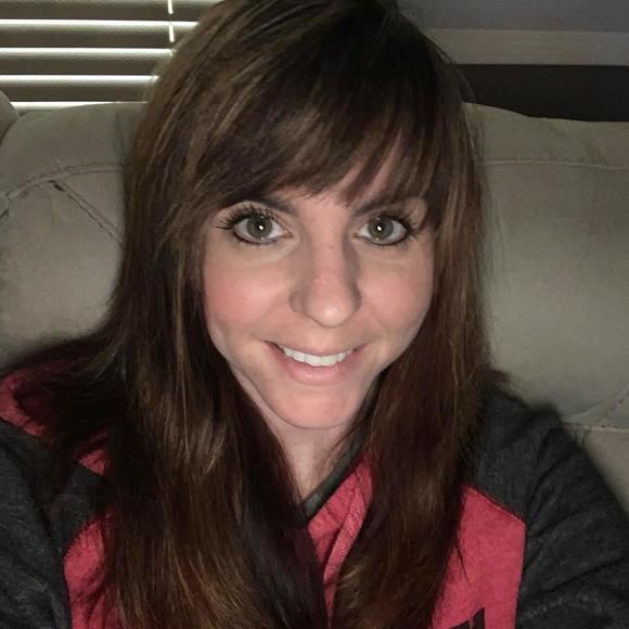 Meet your Posher, Rachelle - Picture 1 of 1